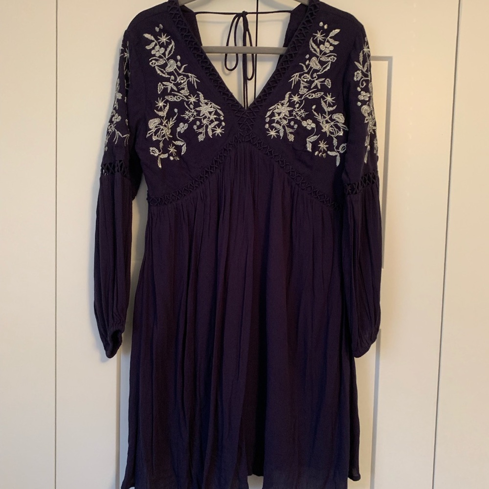 Long sleeve embroidered dress